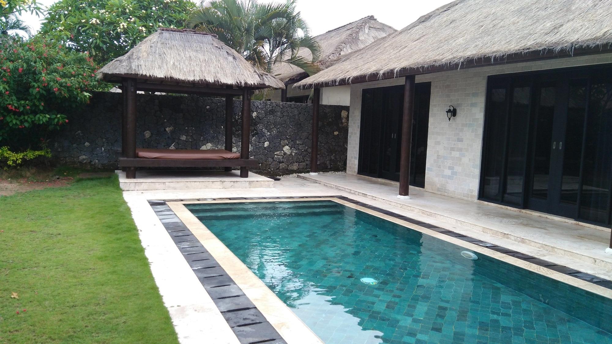 Royal Pool Villa Bali Нуса Дуа Екстериор снимка