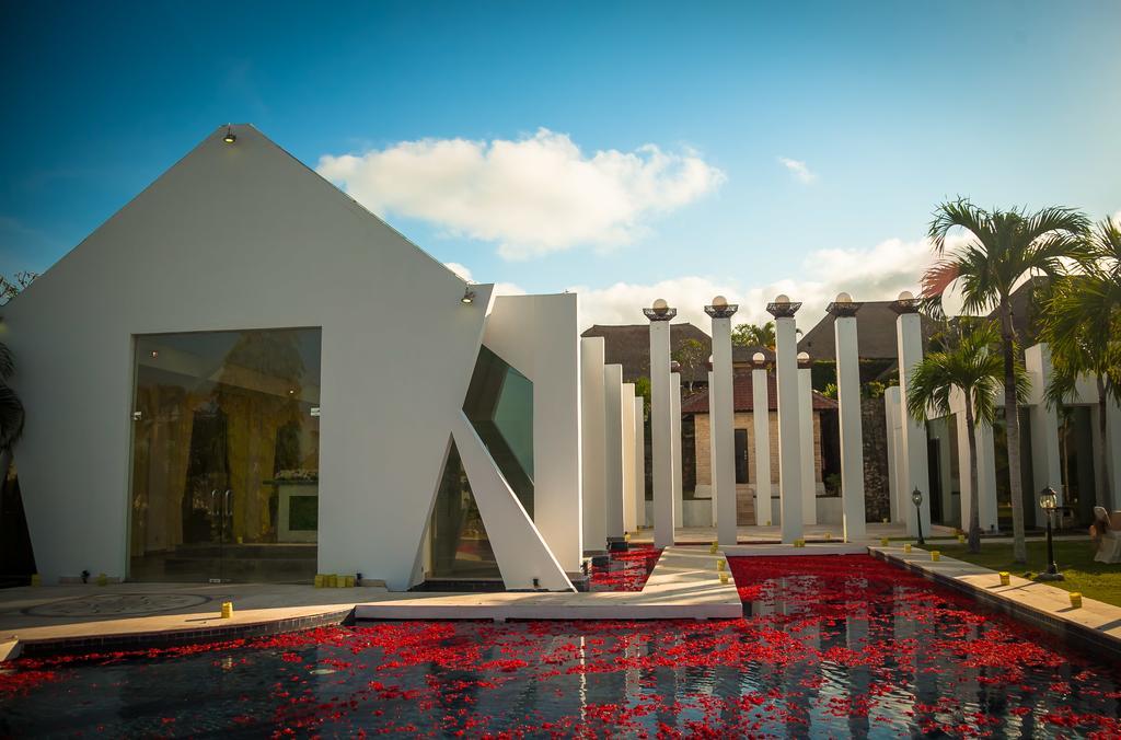 Royal Pool Villa Bali Нуса Дуа Екстериор снимка