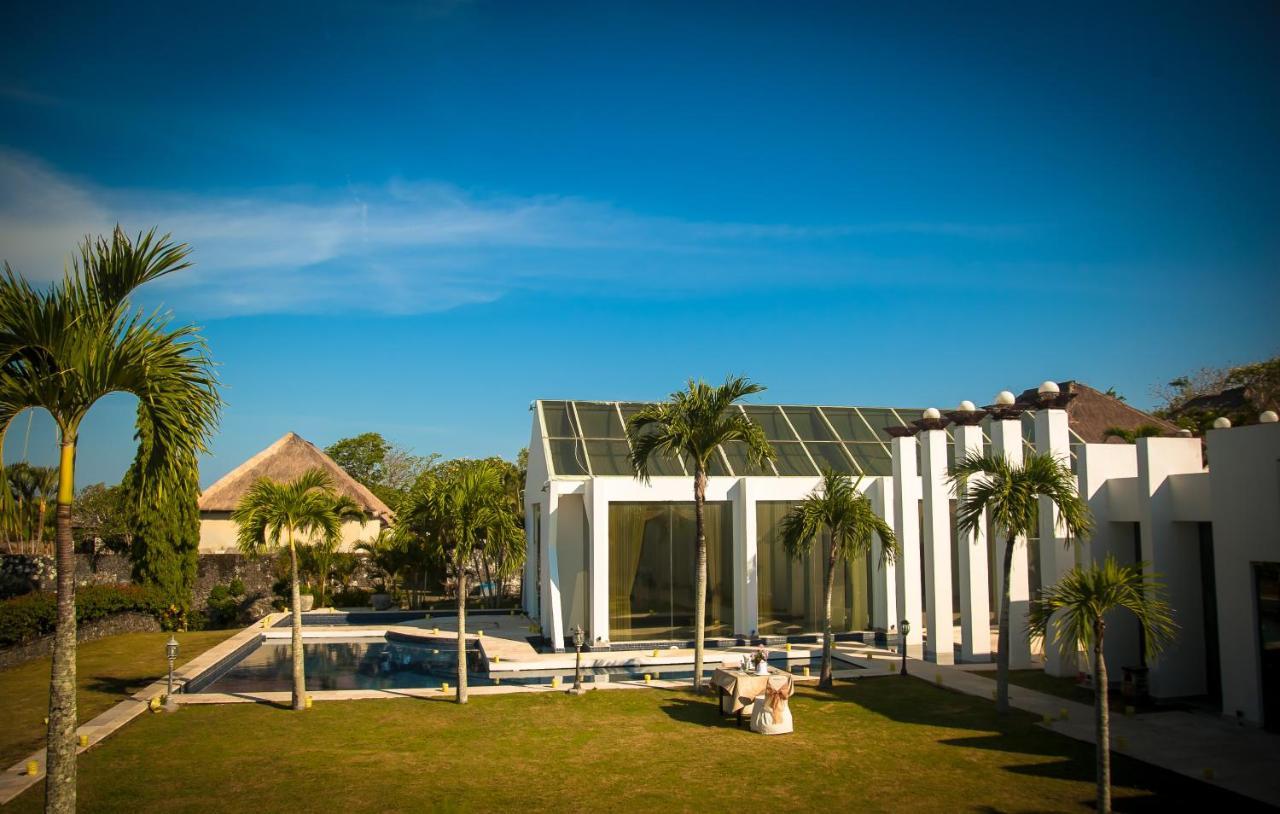 Royal Pool Villa Bali Нуса Дуа Екстериор снимка