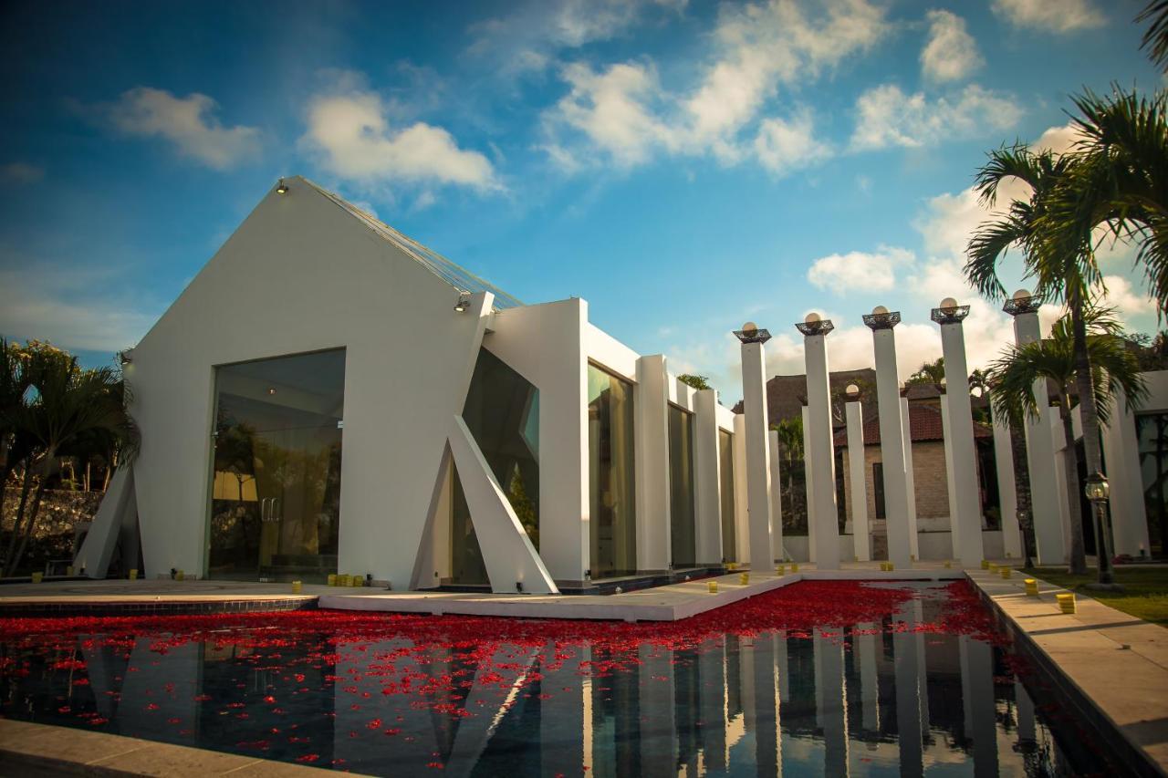 Royal Pool Villa Bali Нуса Дуа Екстериор снимка